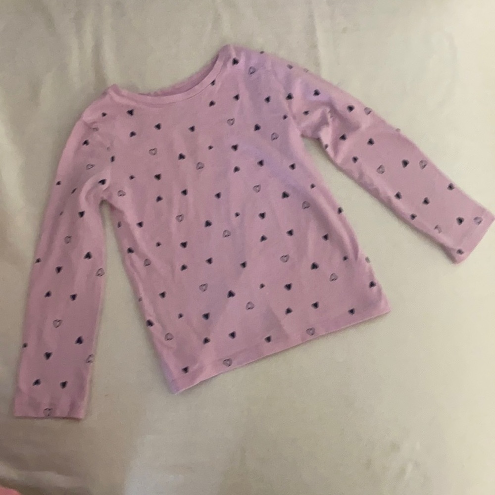 Light pink shirt with hearts girls 4-5 (t)
